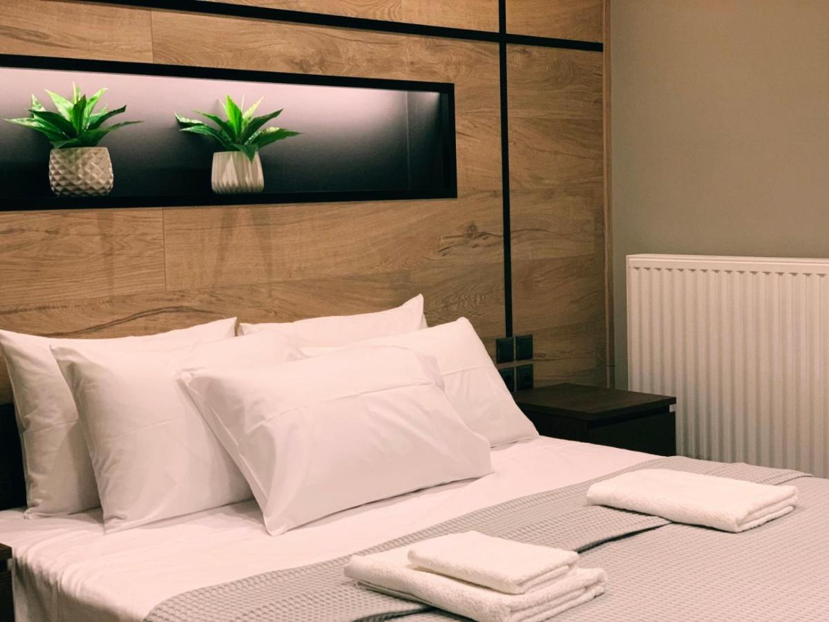 Luxury Townhouse Suite Lárisa Eksteriør bilde