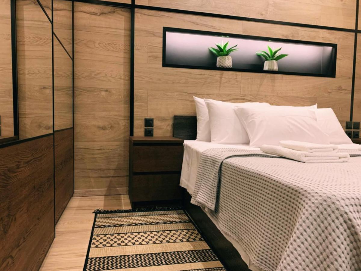 Luxury Townhouse Suite Lárisa Eksteriør bilde