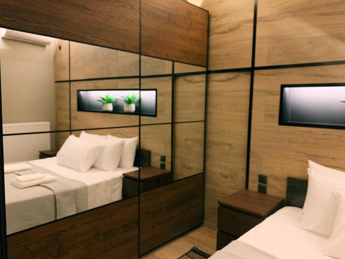 Luxury Townhouse Suite Lárisa Eksteriør bilde