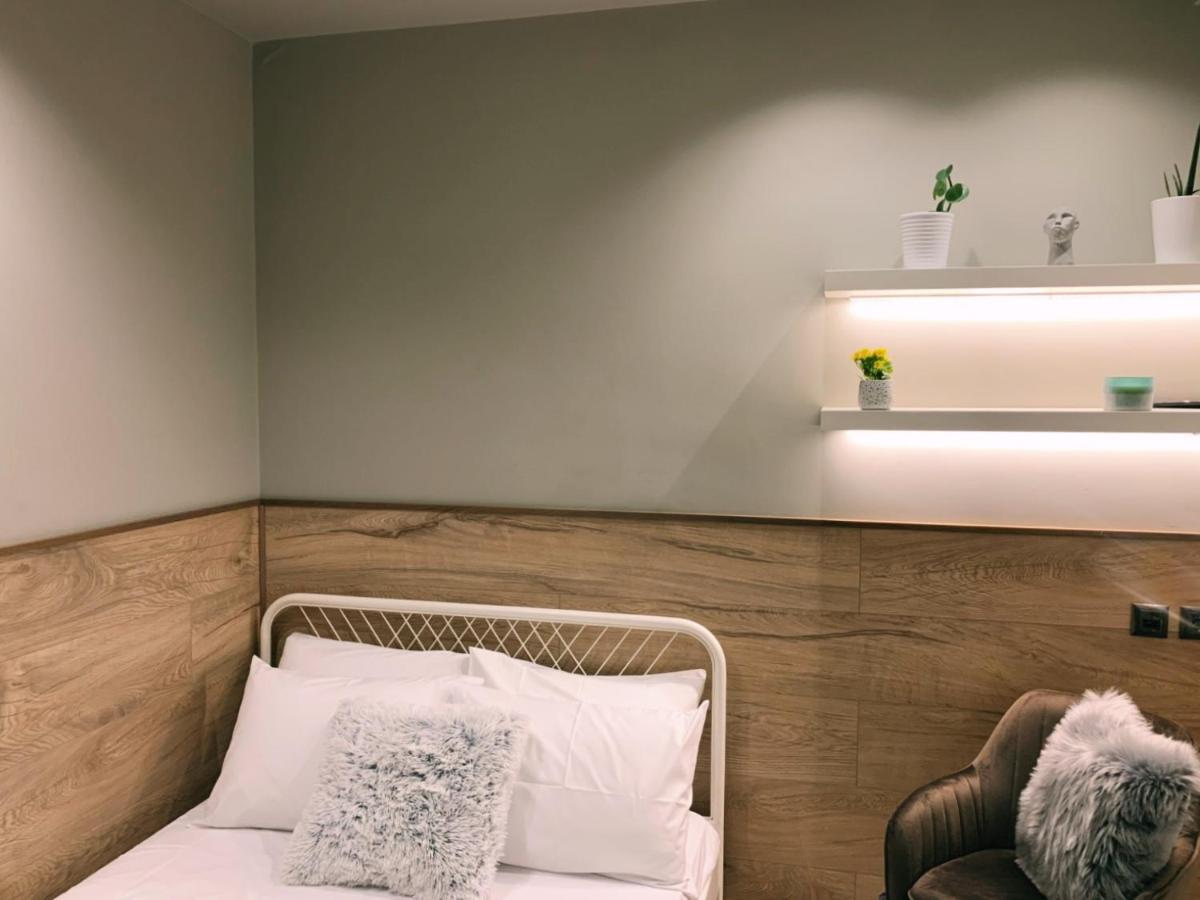 Luxury Townhouse Suite Lárisa Eksteriør bilde