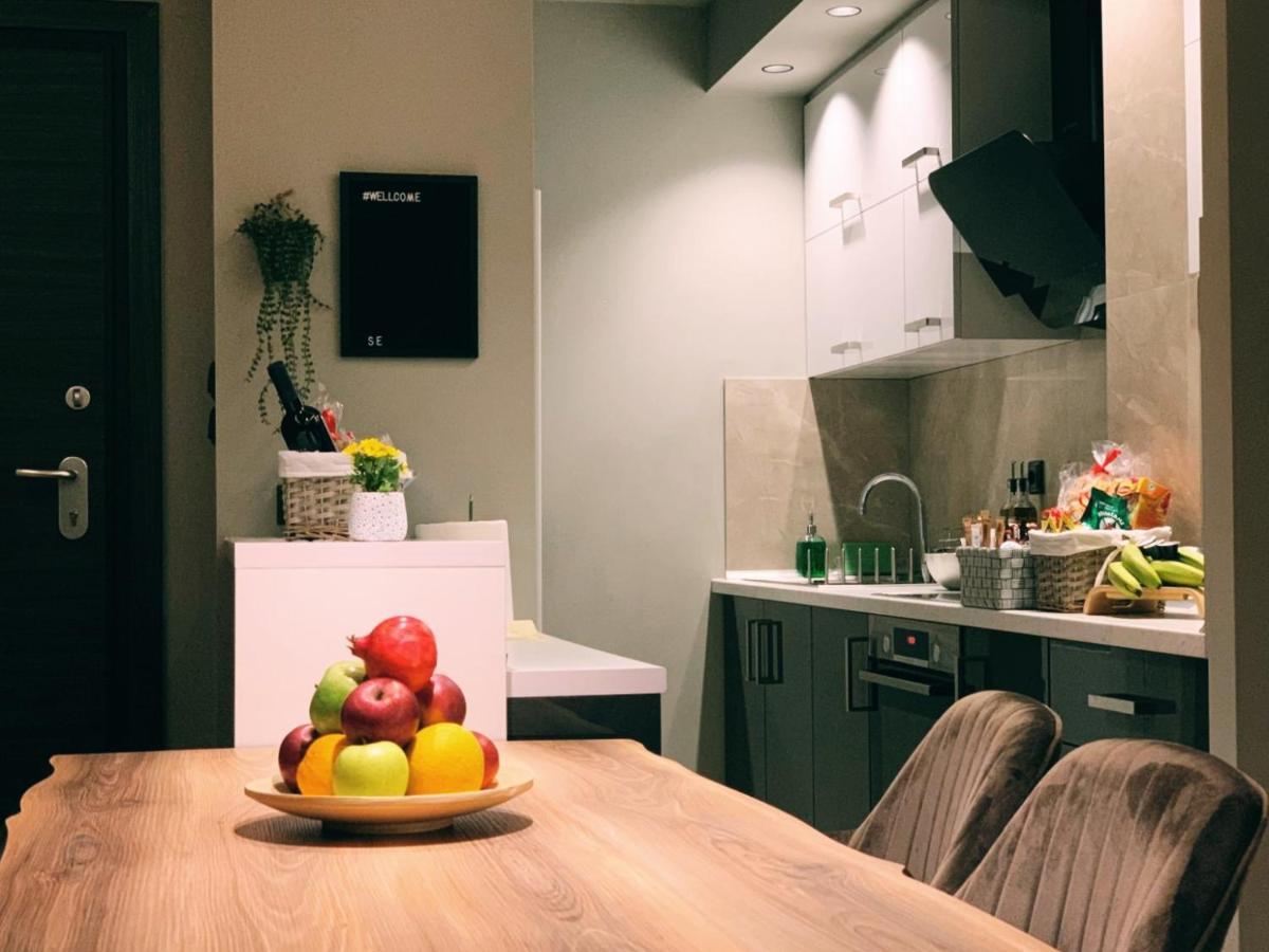 Luxury Townhouse Suite Lárisa Eksteriør bilde