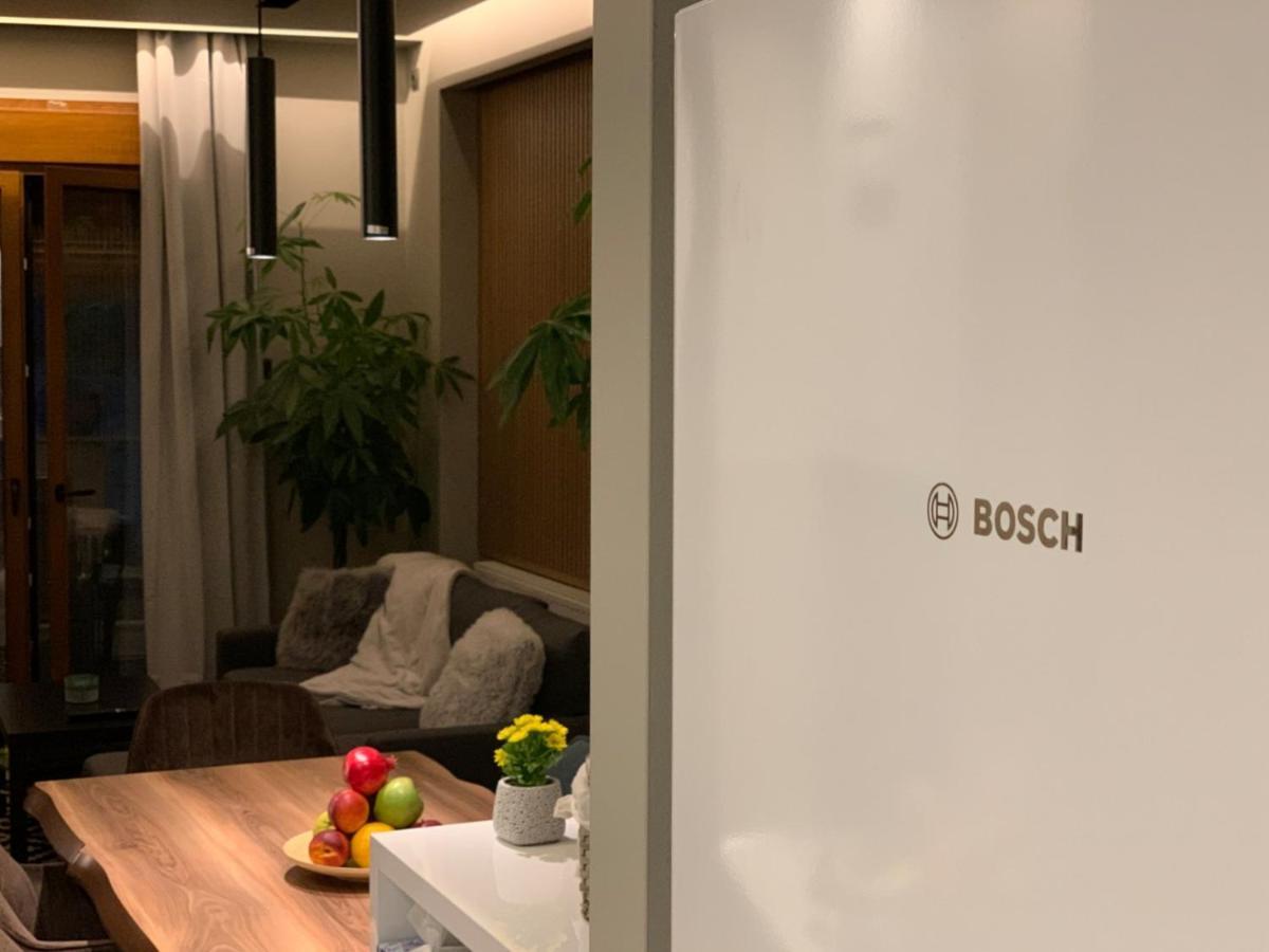 Luxury Townhouse Suite Lárisa Eksteriør bilde