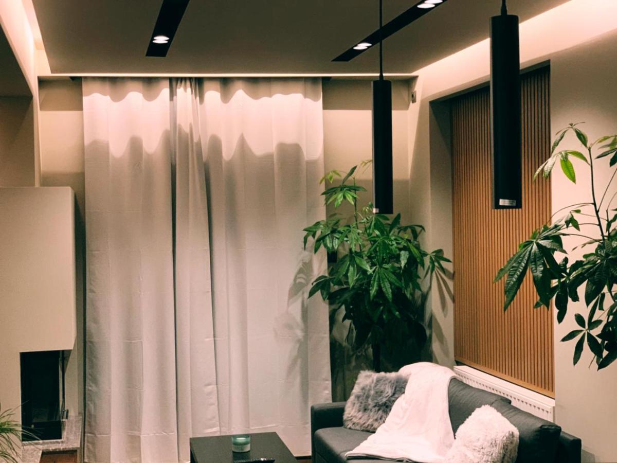 Luxury Townhouse Suite Lárisa Eksteriør bilde